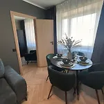 Apartment Mire Center In